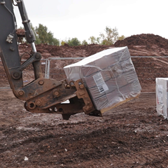 Case CX130D Pallet Forks
