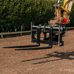 Bobcat E88 Pallet Forks