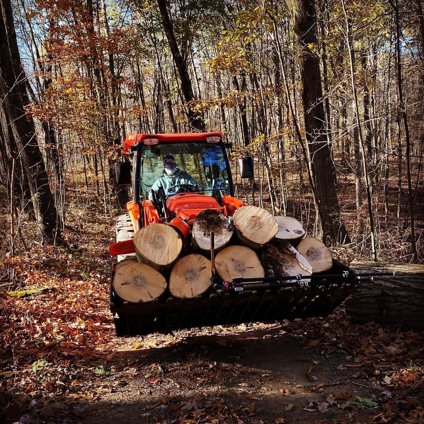 Top Dog Attachments | Standard Firewood Bucket