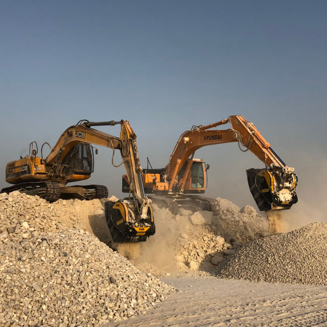 MB Crushers Bucket Crusher | Model BF80.3 S4 | Mouth Opening Width 33" | Machine Size 18-29 Tons | For Excavators
