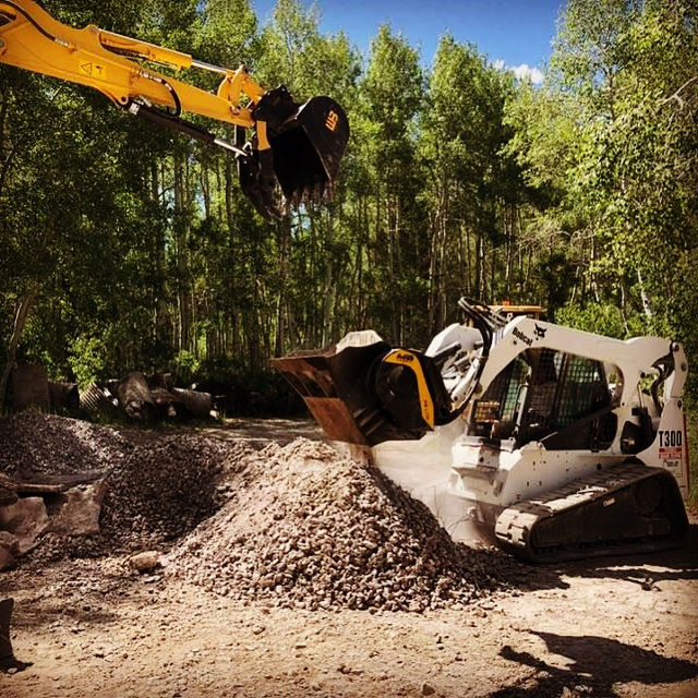 MB Crushers Bucket Crusher | Model MB-L120 S2 | Mouth Opening Width 29" | Oil Flow Range 25 GPM | For Skid Steers, Excavators, Loaders, Backhoe Loaders