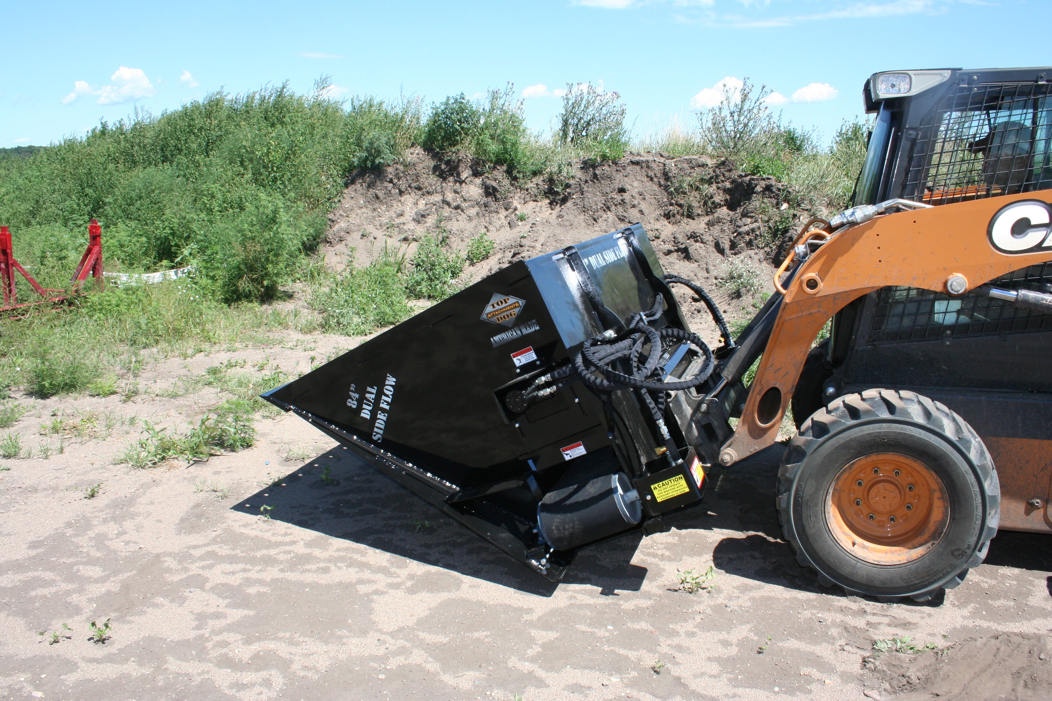 Top Dog Attachments | Side Flow Bucket - Light Material