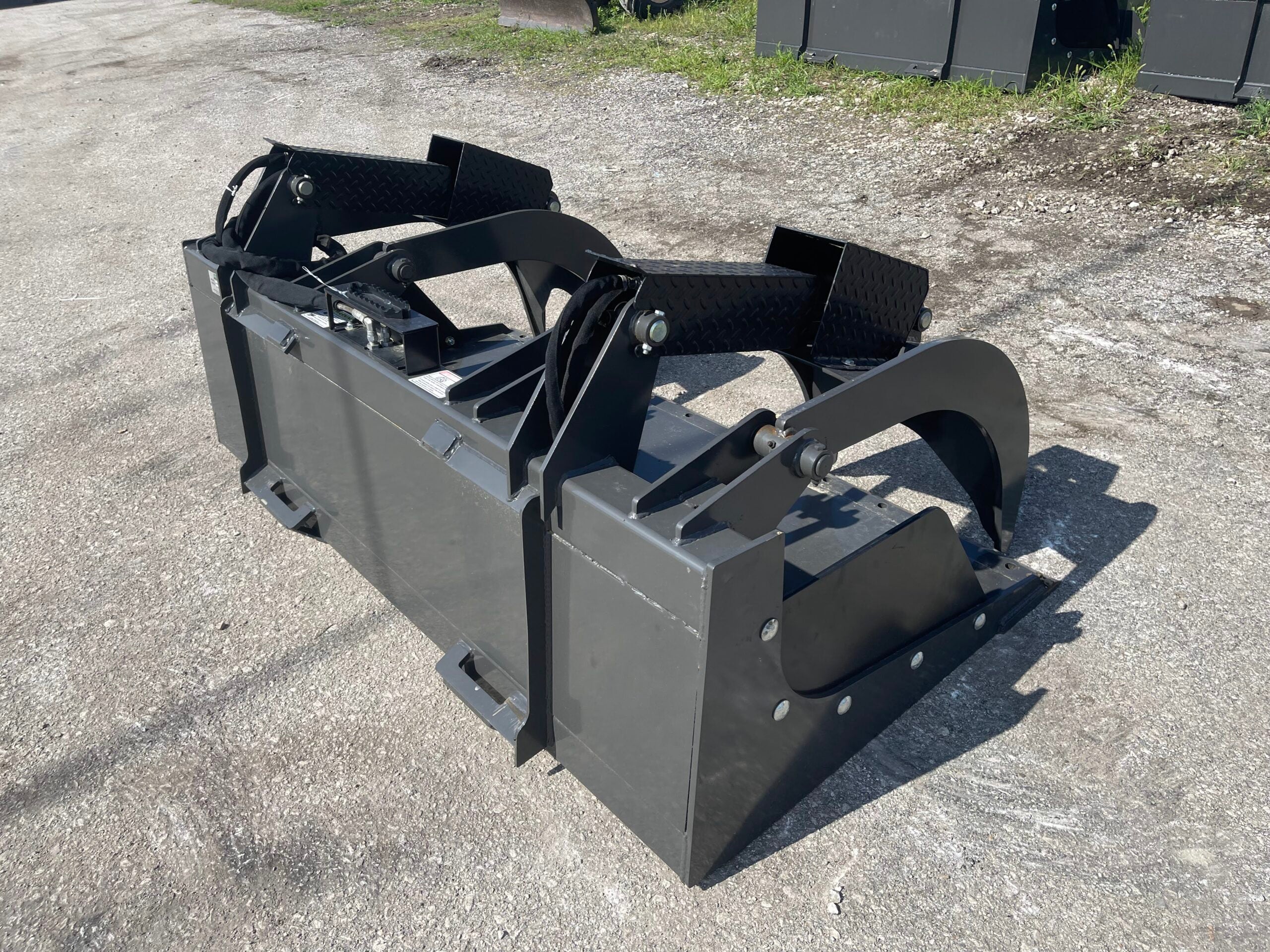 CID Grapple Bucket XD For Skid Steer