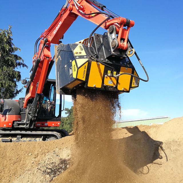 MB Crushers Padding Bucket | Model MB-HDS214 | Width 47" | Machine Size 2-6 Tons | For Excavators, Backhoe Loaders, Loaders & Skid Steers