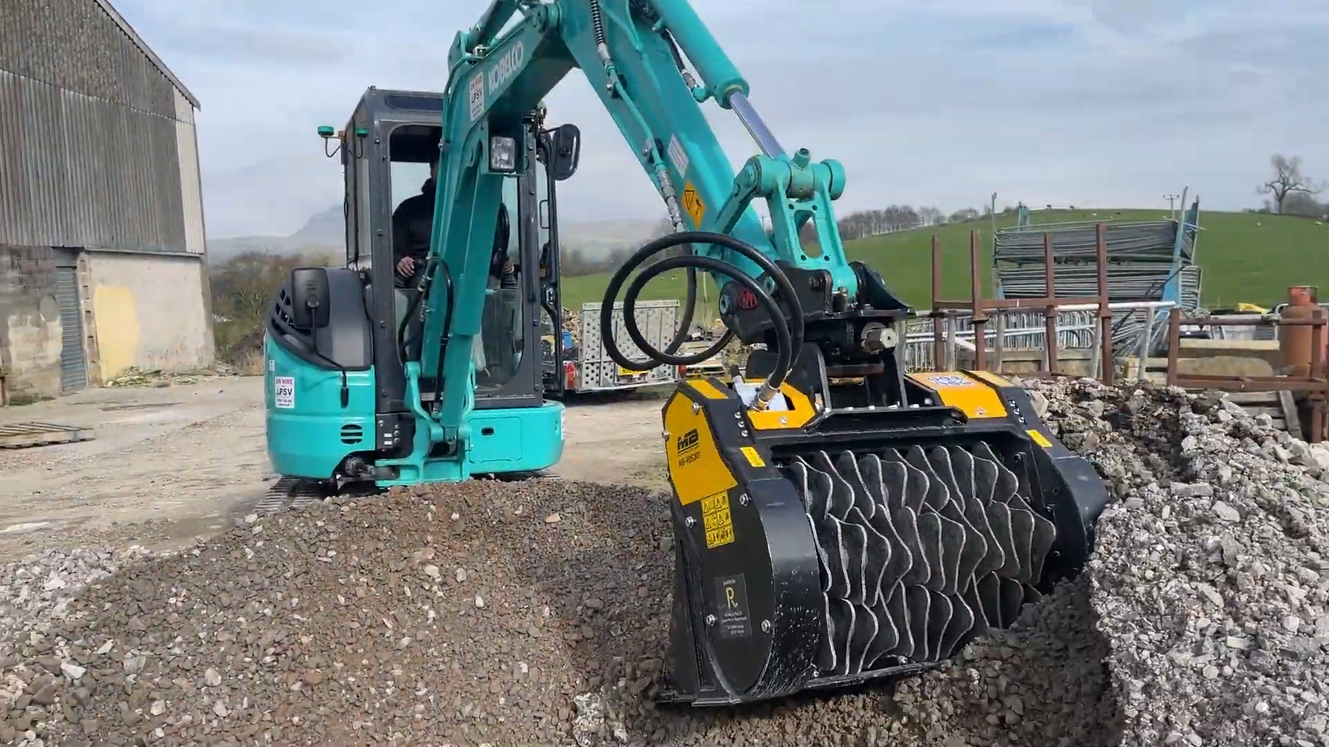 MB Crushers Padding Bucket | Model MB-HDS307 | Width 39" | Machine Size 5-10 Tons | For Excavators
