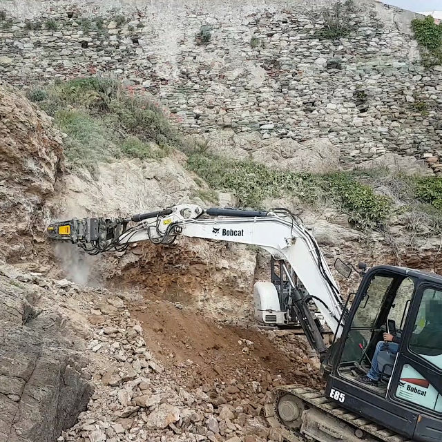 MB Crushers Drum Cutter | Model MB-R500 | Cutting Width 18" | Machine Size 3-7 Tons | For Excavators
