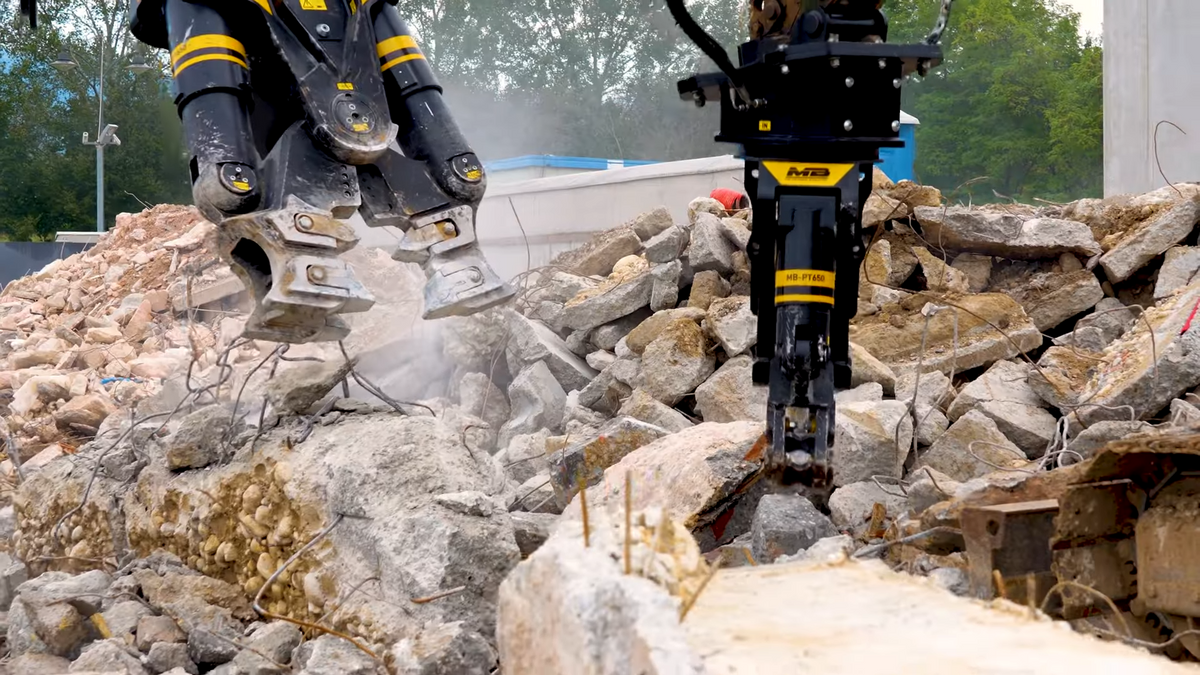 MB Crusher Demolition Pulverizer | Model MB-P160 | Width 12.2" | Machine Size 4.4-6.6 Tons | For Backhoe Loaders